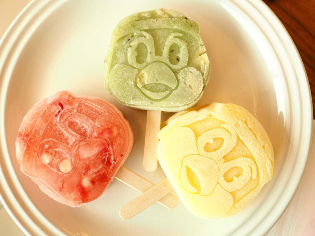 つば九郎のくずもっちりアイス（いちご／レモン／キウイ）　350円