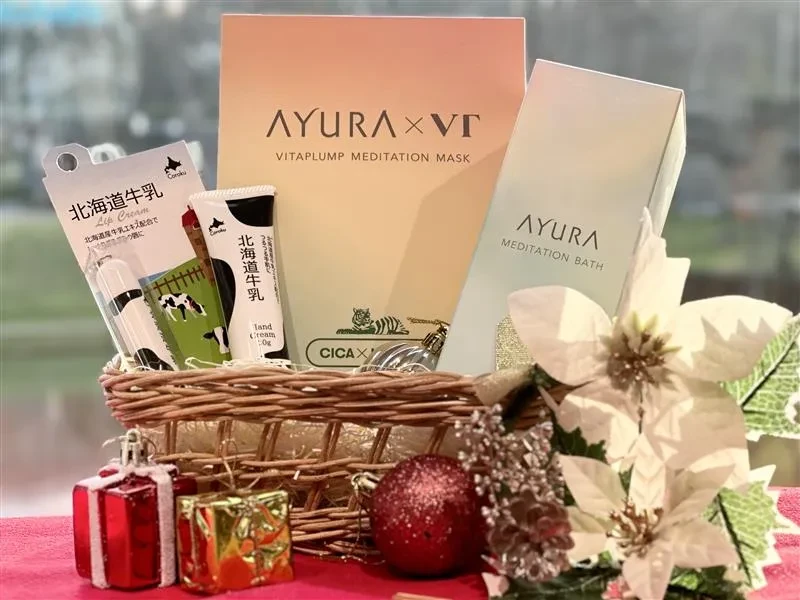 アインズ&トルペ F BEAUTY