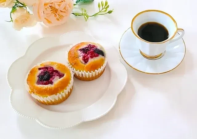 ベリーカップケーキ　コーヒー