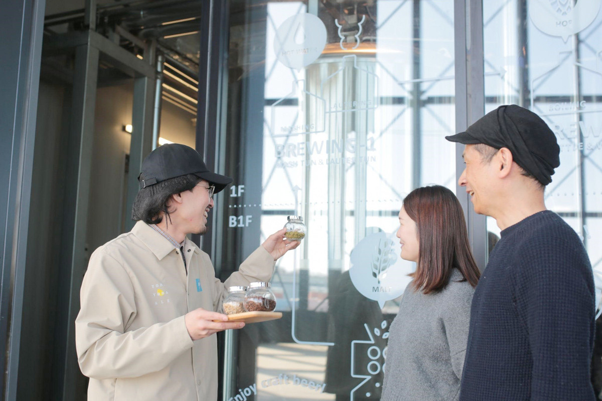 そらとしば大人の醸造所見学ツアー ビールテイスティング