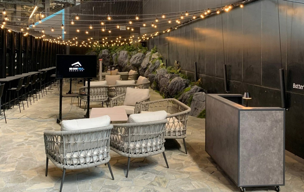 TOWER 11 × NEUTRALWORKS. × TTNE 3社コラボによる“球場でととのう