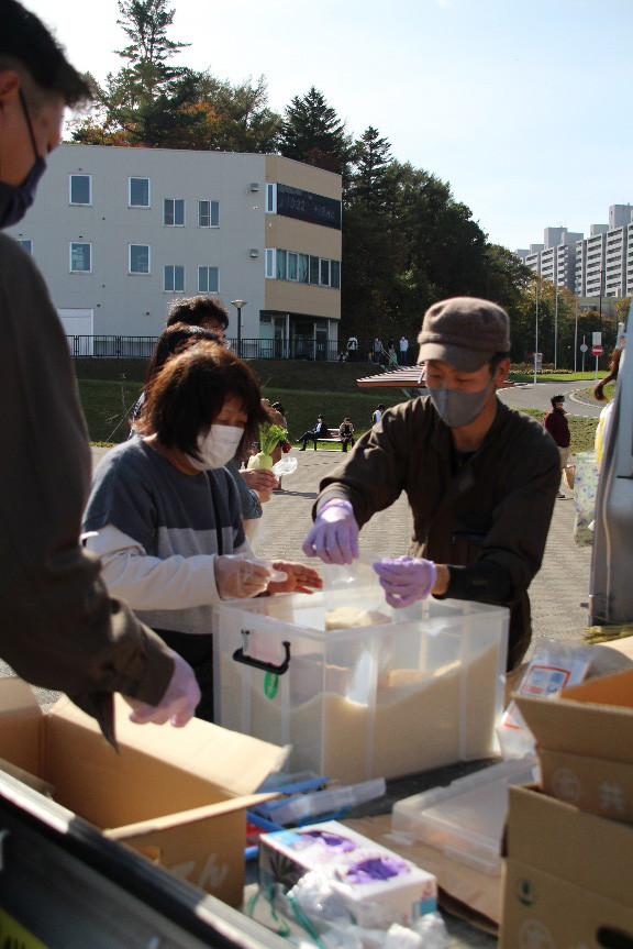 お米販売の様子