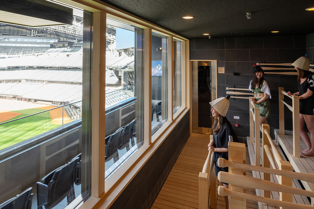 日ハムファイターズ　エスコン　黒TOWER11　サウナ tower eleven onsen & sauna | アクティビティ | HOKKAIDO