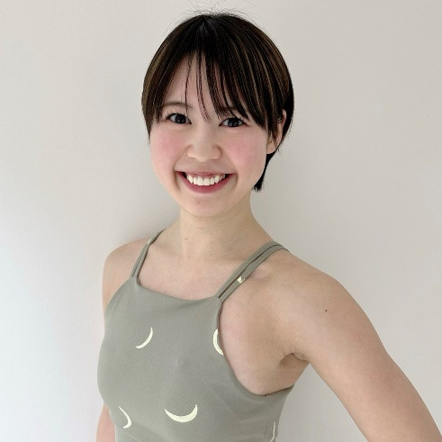 LAVAトップインストラクター成田藍理