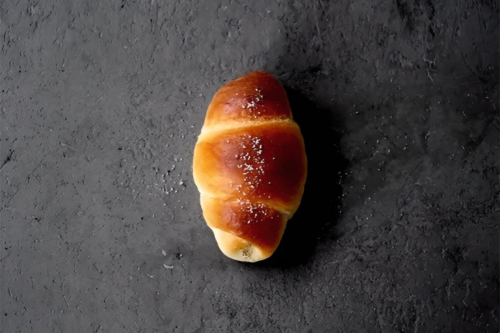 白トリュフの塩パン