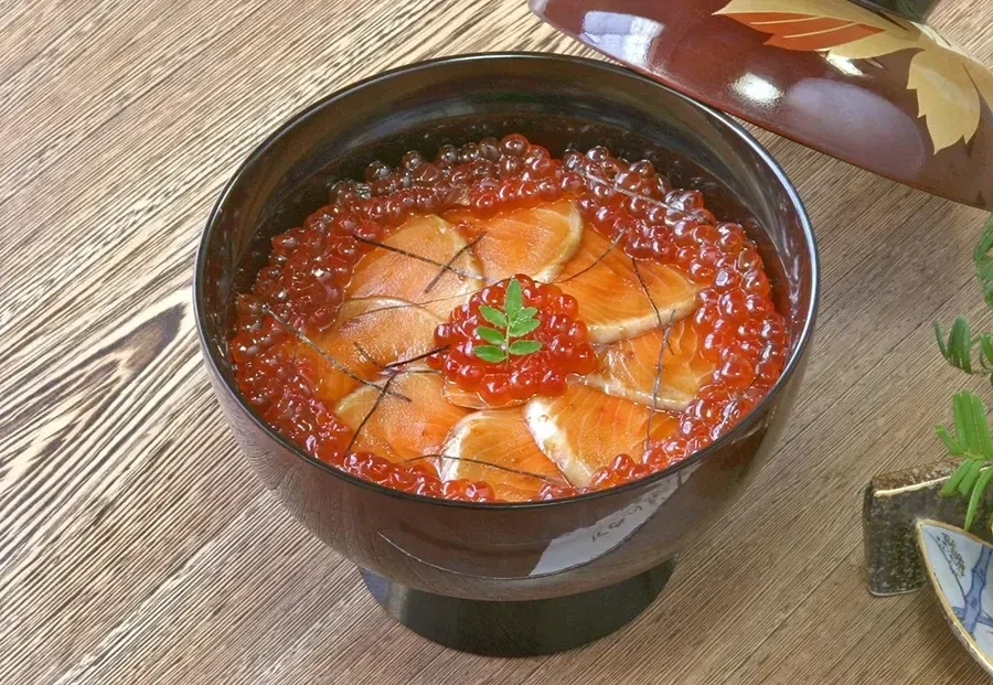 サケ親子丼
