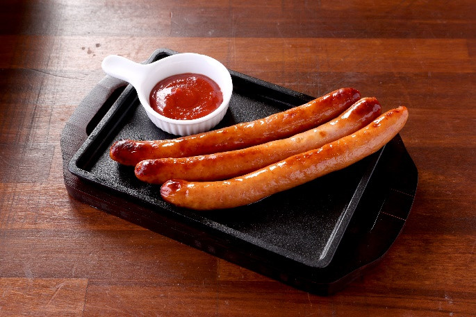 ロングソーセージ焼き（シャウエッセン®使用）　600円（税込）