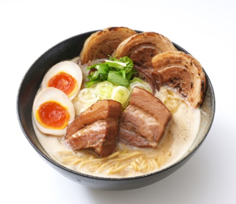 なにわの金の濃厚豚骨醤油～必勝祈願　豪速球盛り～